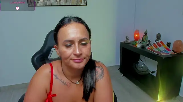 Sara_Charmy webcam