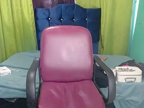 Karlotadiva1 live cam preview