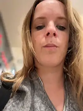 SexyMilf_1987