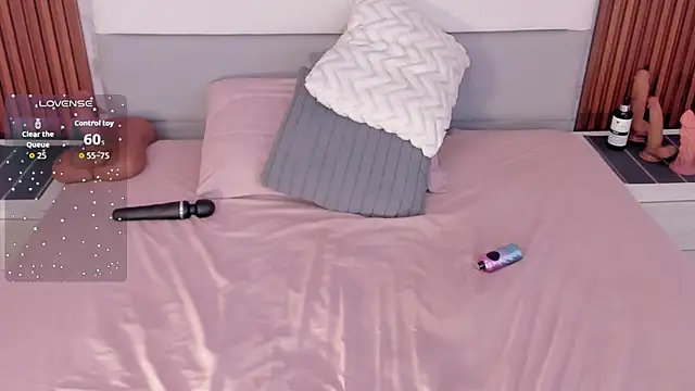 MEGANZARICK1 live cam preview