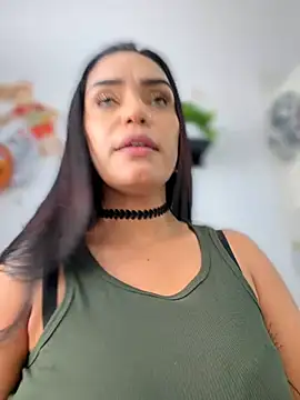 Sara-77 live sex cam