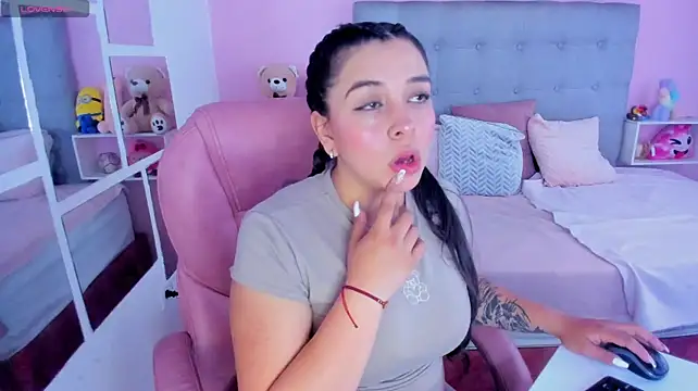 isabella_max7 live cam preview