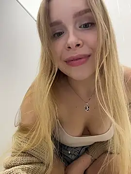 Liza_risky live webcam