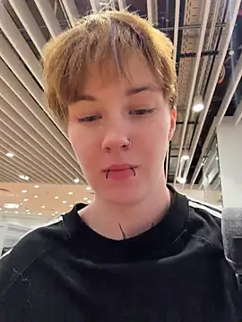 IceMur Live Webcam on Stripchat