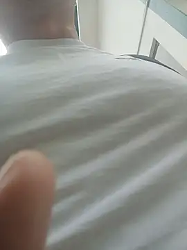 chicoguapo8 live cam on StripChat
