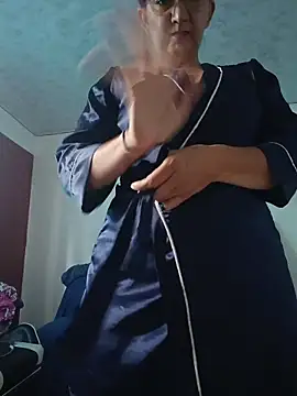 Serenity_Lux live cam preview