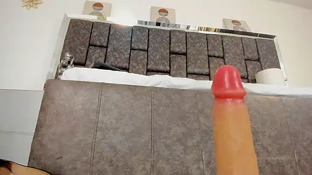 Matureyulyet live cam preview