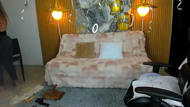 Danna_topless live cam preview