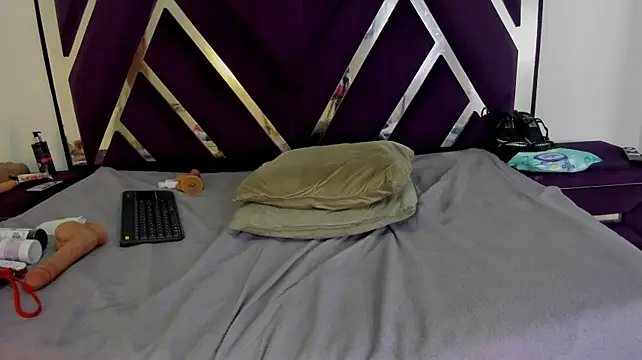 LunaViceht live cam preview
