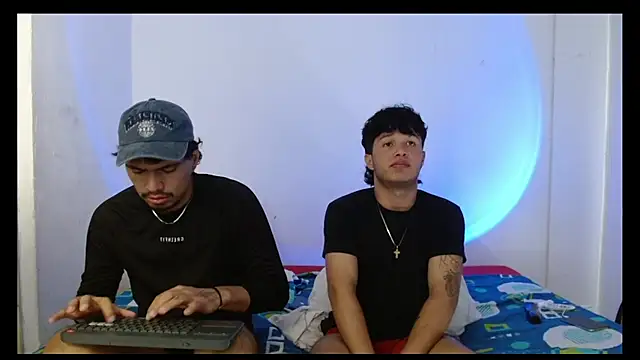 Duolatinhot69 live cam preview