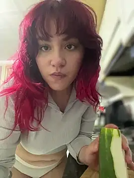 NikkiNix