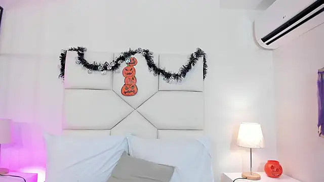 Kiraspell live cam preview