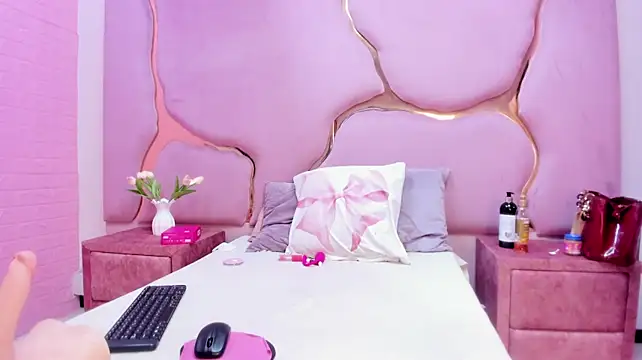 LaurendPink
