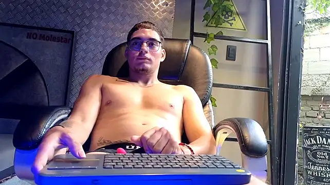 ThiagoFox live cam preview