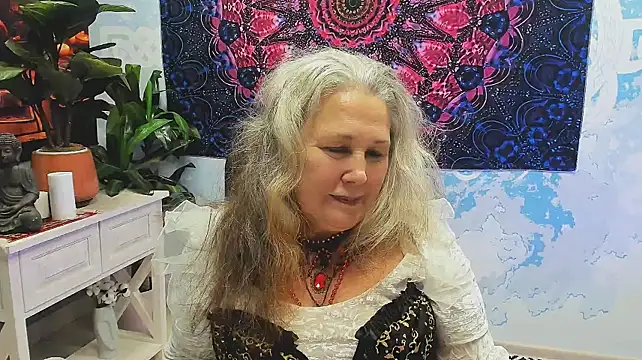 LilaMaharani live cam preview
