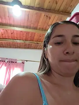 Lipzzy_sun20 live cam preview