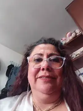 EmmaJhomson live cam on StripChat