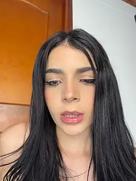 ArieliciousXXX first person webcam girl