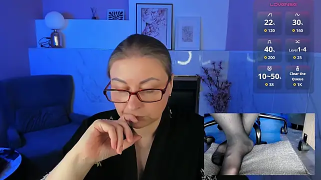 Alexandra_Kind webcam