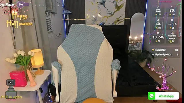 Alexa_therealhorsecock live cam on StripChat