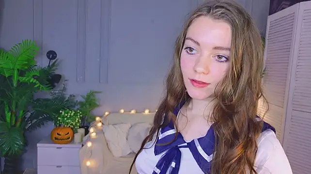 Lana__Cute_