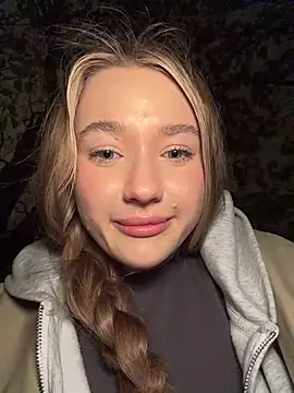 milaa_sun (F teen) - fingering ass+off shots in BK 🍑