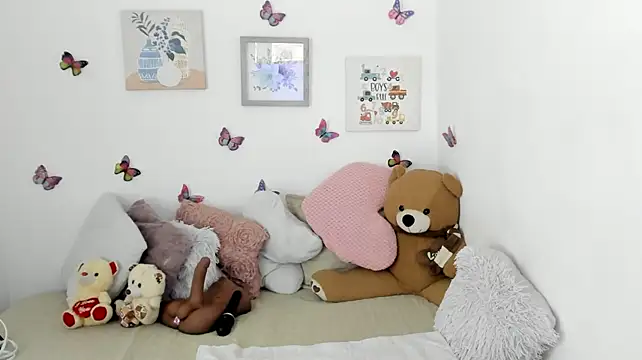 karina_ebonyy live cam preview