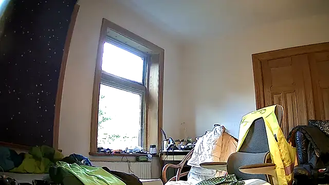 gingerbeardedlynx (M mature) - Get Mikro Drone Cam for Outdoor Scenery