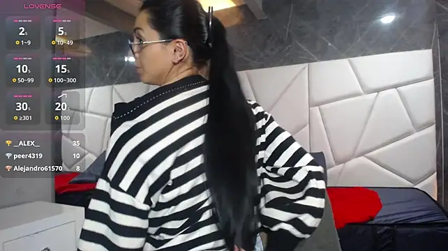 Valeriamoon_3101 live cam preview