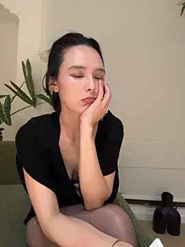 mengmeng808 (F young) - 一段性感舞蹈