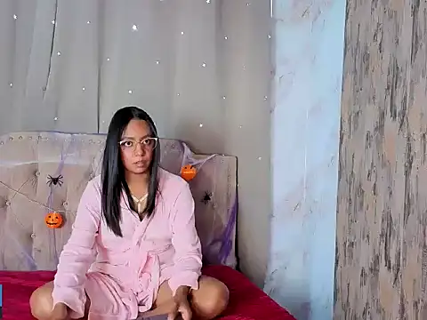 MorenaAfterDark_