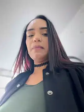 Sara-77 live cam preview