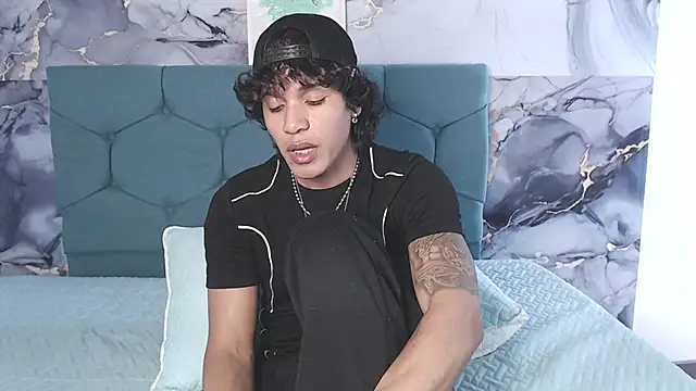 MaximilianRoth live cam preview