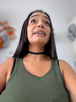 Sara-77 live cam preview