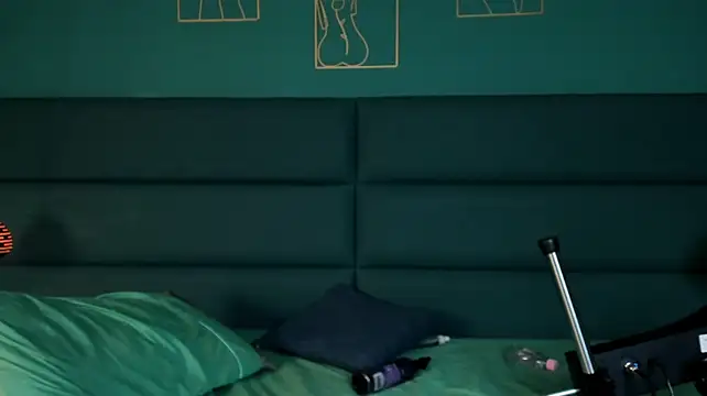 Chloesmithbe live cam preview