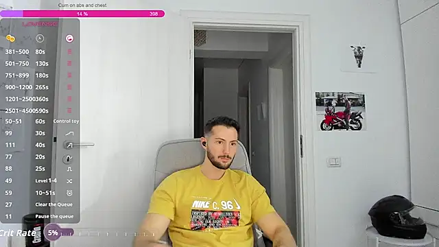 ZackFraser live cam on StripChat