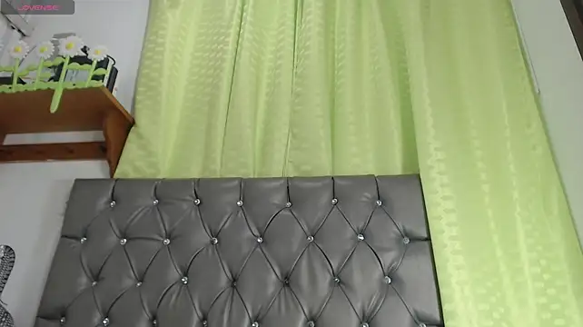 zaleya_mateus25 live cam preview