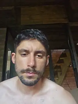 Juansilvajr live cam on StripChat
