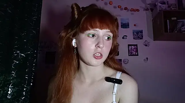 CristinPiccirillo live cam on StripChat