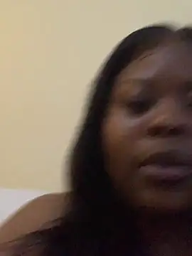 thickmystique live cam on StripChat