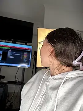 Mia_Luxor