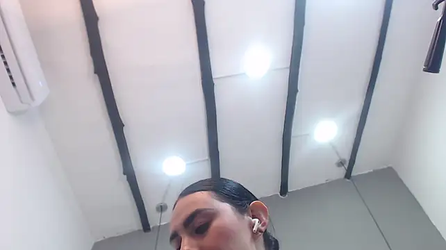 MartinaaFit live cam preview