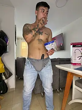 Christopher_strongg live cam preview