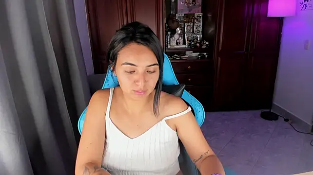 AmberWolf_