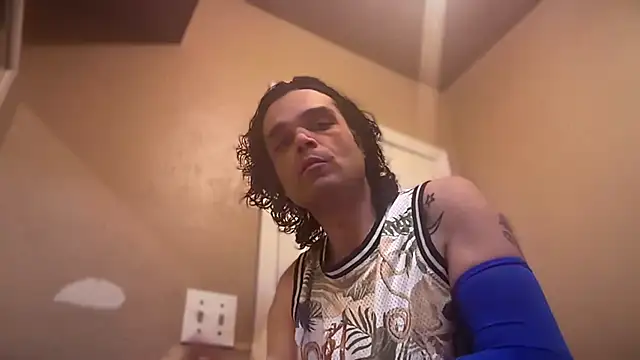 icebergslim281 live cam preview