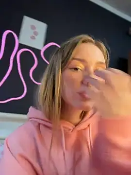 MilaMoone live cam preview