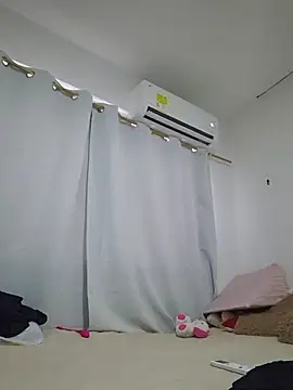 Foxylisaflores live cam preview
