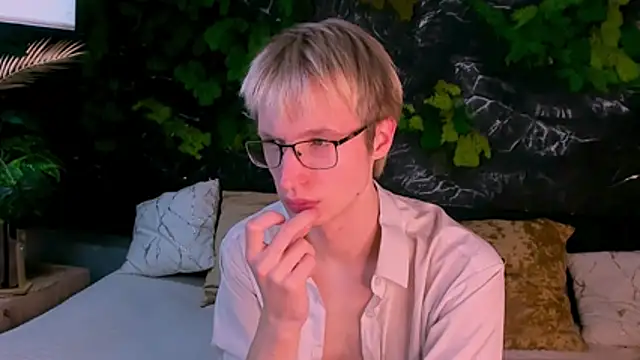 ADRIAN_LUKS