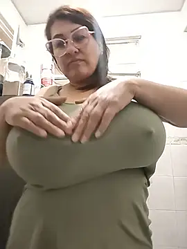 AlexxiaaMat webcam