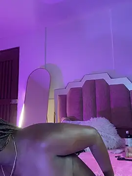 LoveQueen2 live sex cam